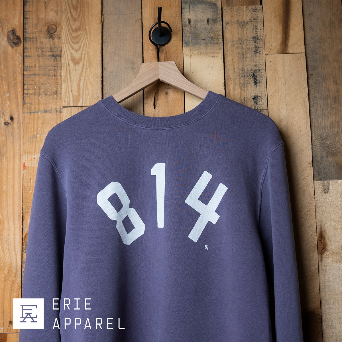 814 Basic Crewneck