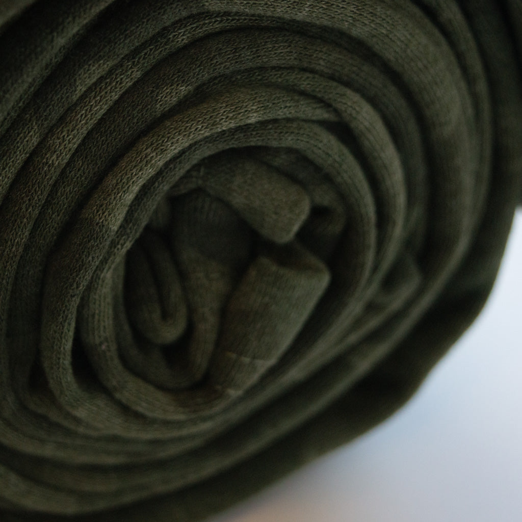 EA Basic Sweatshirt Blanket