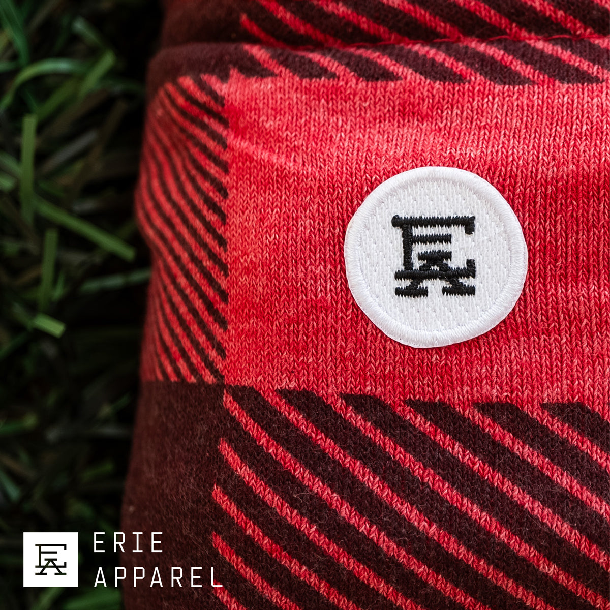 EA Basic Pillow Blanket