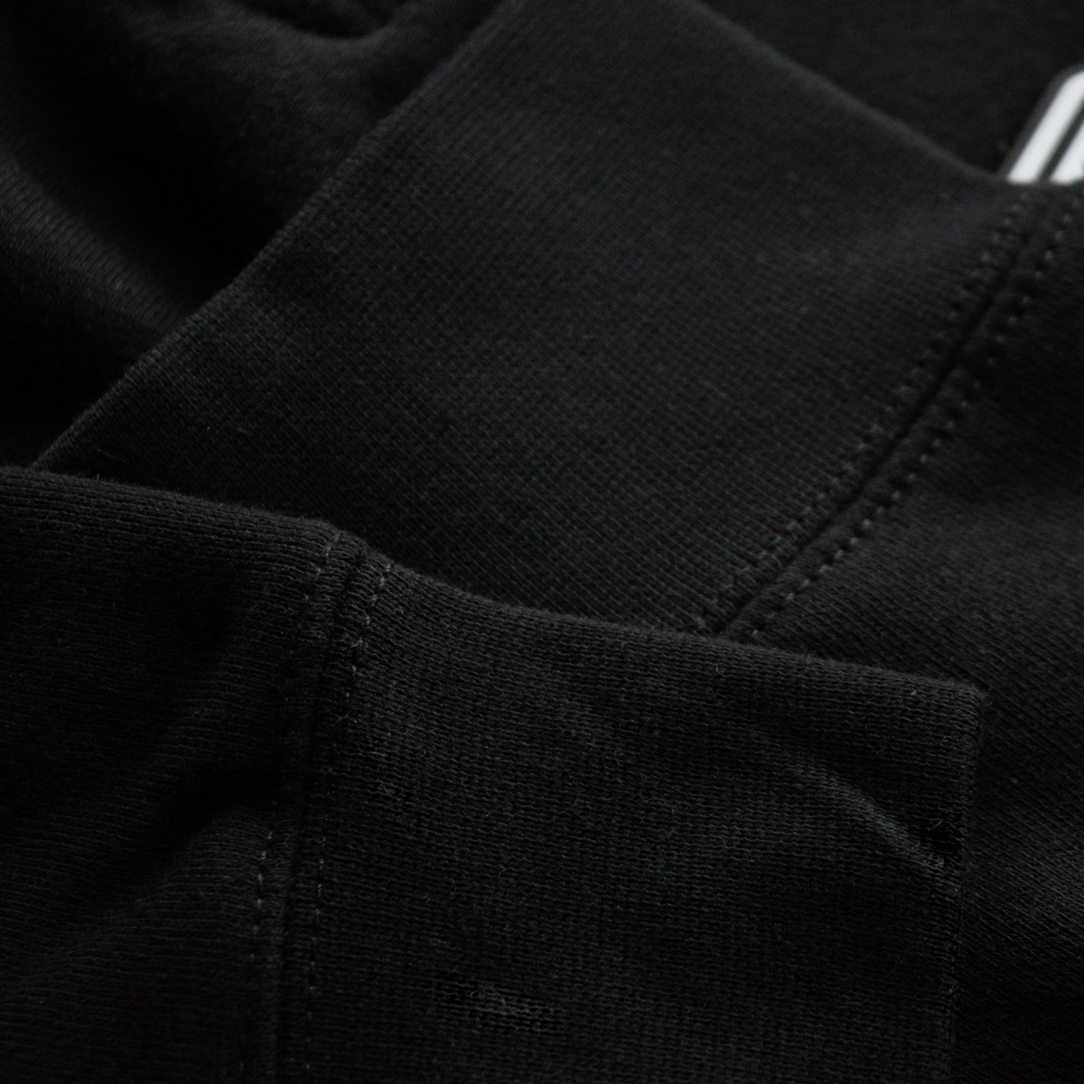 ERIE™ Quarter Zip Pullover